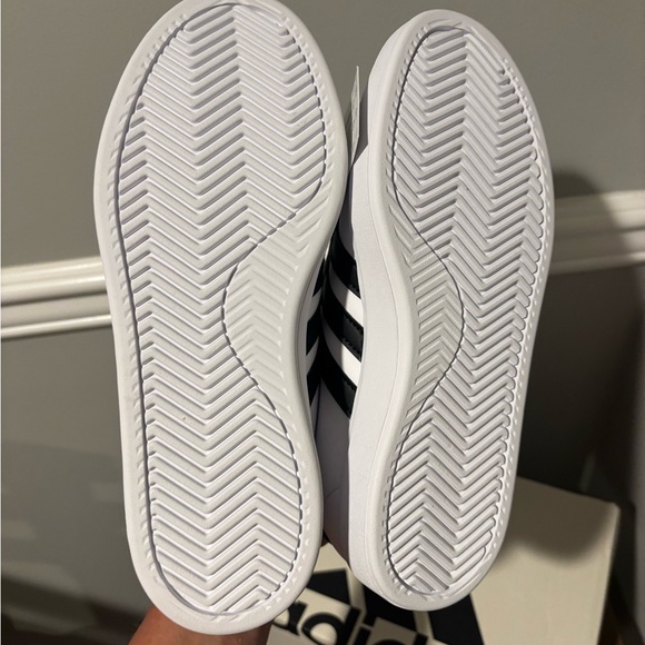 Women's Adidas Grand Court 2.0 White Sneakers - Size 7 NWT - Picture 9 of 10